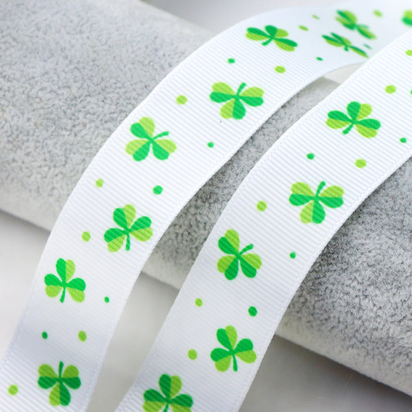 St. Patrick's Day Grosgrain Ribbon - 4.57 meter, Shamrock Clover Pattern, 7/8-Inch Wide - Perfect for Gift Wrapping, Wedding Party Favors Decor, DIY Crafts, Wreaths, Card Making, Jewelry Accessories, Hair Bows & Sewing Projects